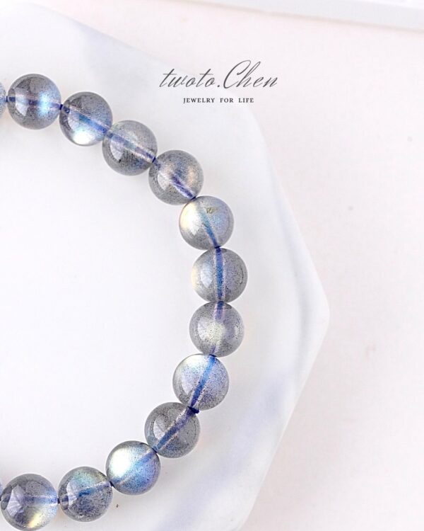 嚴選單品｜高品淨體灰月光手鏈 ：留一點安靜給自己