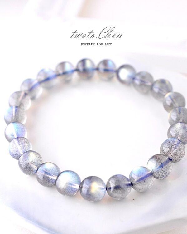 嚴選單品｜高品淨體灰月光手鏈 ：留一點安靜給自己