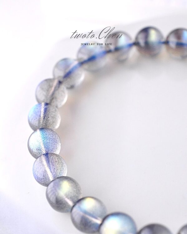 嚴選單品｜高品淨體灰月光手鏈 ：留一點安靜給自己