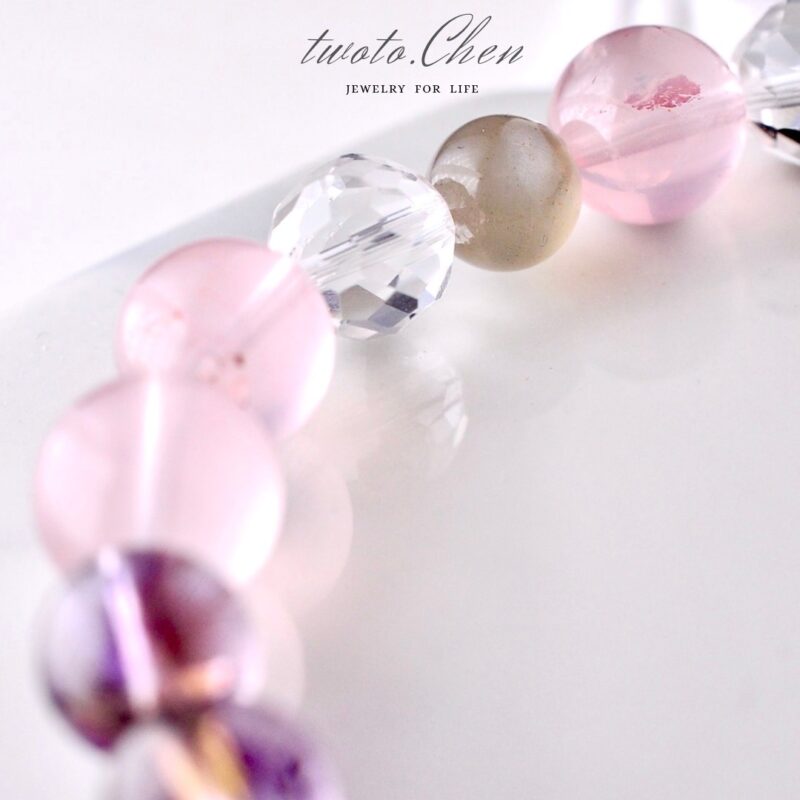 曦光守護 ：以溫柔為盾，以智慧為光 —— 照亮內在的層次之美