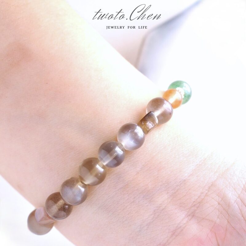 復古系列｜Persona 人格面具：在角色轉換間，保有自我的定力