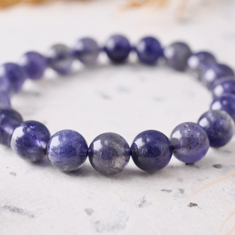 嚴選單品｜幻境藍紫：菫青石的靜謐美學