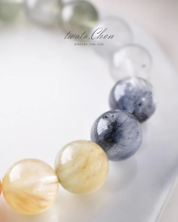 嚴選單品 | 彩兔毛水晶手鍊：織就日常的溫潤光譜